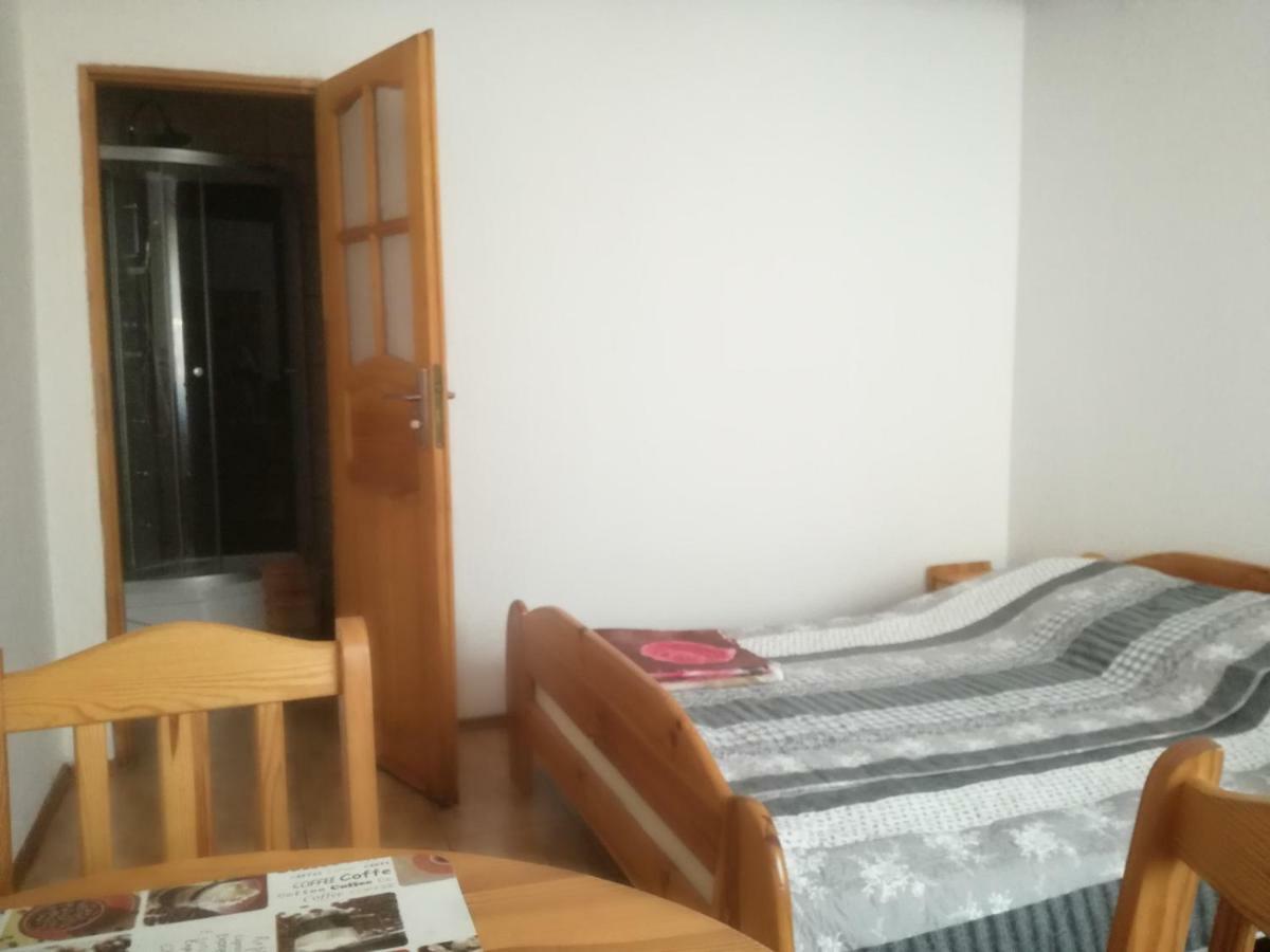 Privatunterkunft Chata Pod Roza *